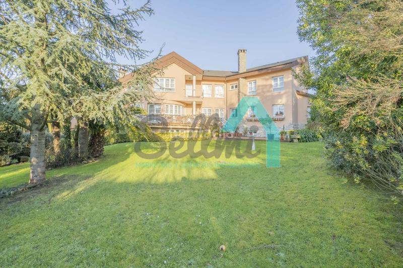 Foto 006899e4-1eea-4437-8507-497ee654bea8. Maison avec chauffage parking dans Parroquias Sur - La Manjoya Oviedo