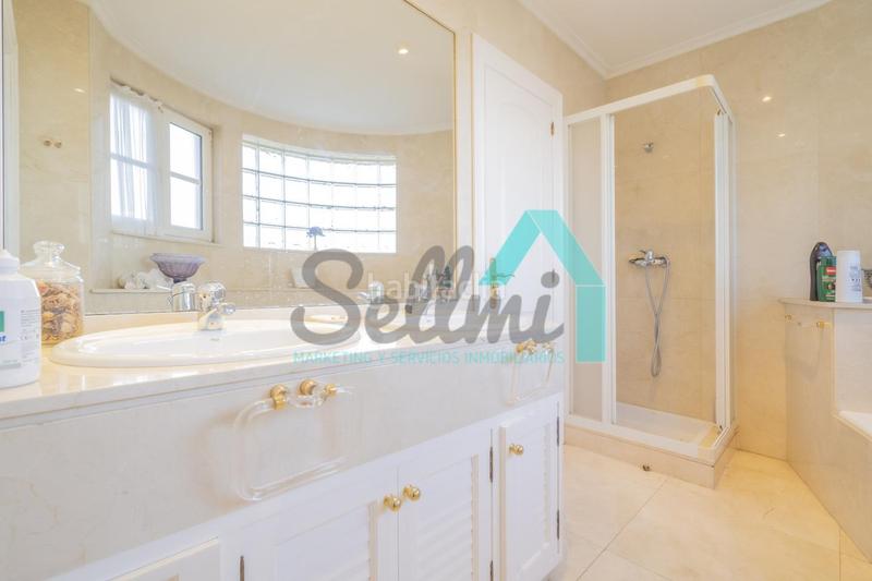 Foto 7a793372-a622-4156-ab50-04638b275d5e. Maison avec chauffage parking dans Parroquias Sur - La Manjoya Oviedo