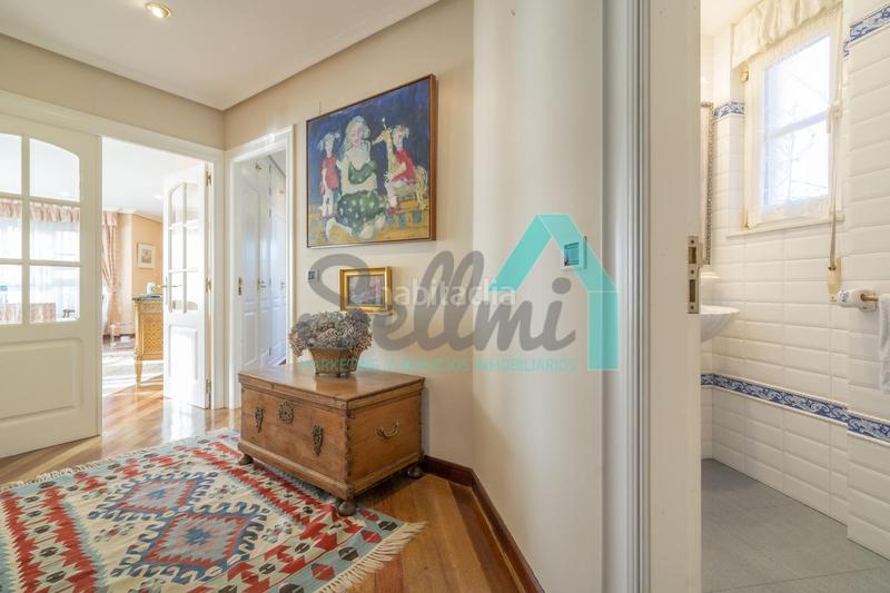 Foto cd3e062d-4a64-4d69-b9ac-028fdabd9ed6. Maison avec chauffage parking dans Parroquias Sur - La Manjoya Oviedo