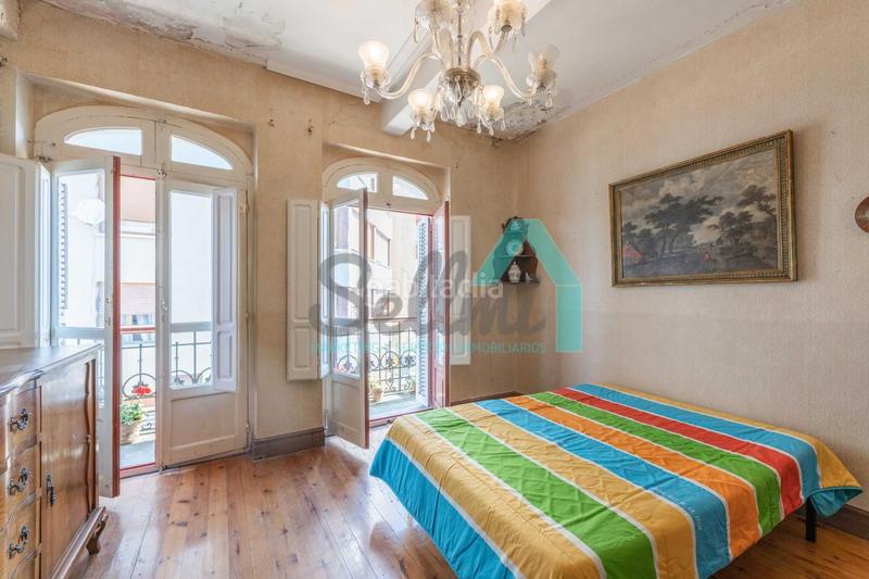 Foto 188ae221-5d46-4948-ab75-f928dd292aae. Édifice dans Navia