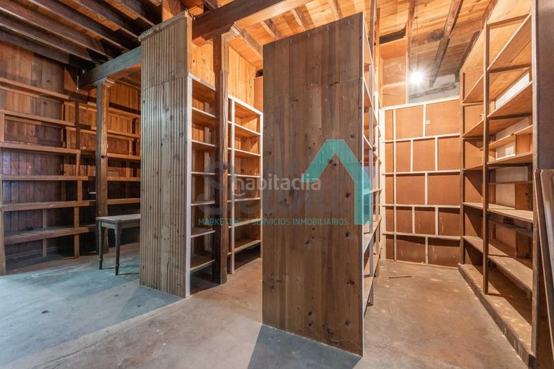 Foto 409b640d-336d-4d85-9ef8-58c7af01d135. Édifice dans Navia