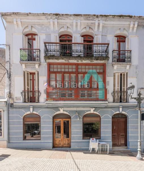 Foto a9eac464-04c0-4c02-8f68-2e1f4f8799e2. Édifice dans Navia