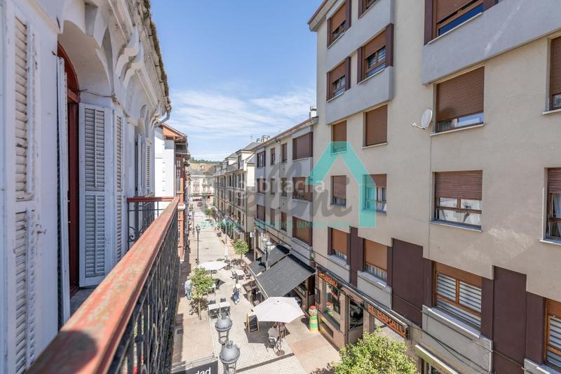 Foto d21a5496-0df6-4c19-ba92-41fd60c3fd89. Édifice dans Navia