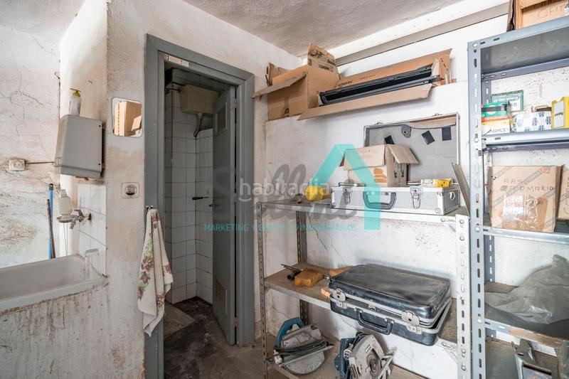 Foto 19f21d61-892d-48ae-bb2d-139c31e744aa. Local comercial a Santo Domingo - El Campillín Oviedo