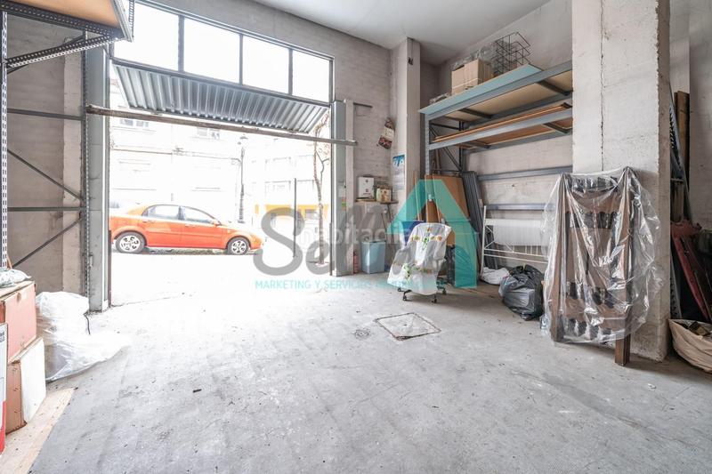 Foto 6316ba1a-c719-45bb-ba85-7ad07bd0ef8d. Local comercial a Santo Domingo - El Campillín Oviedo