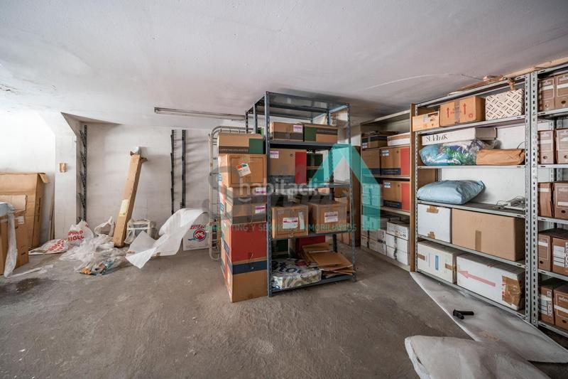 Foto d60536de-8f40-4840-b1e7-ad2b44c7b94c. Local comercial a Santo Domingo - El Campillín Oviedo