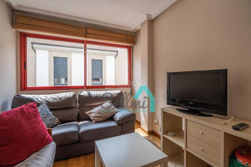 Foto 624e5cf1-23e5-4c96-829a-2bd7f6ee809e. Miete zweistöckige wohnung mit heizung in El Postigo Oviedo