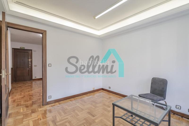 Foto fd864e12-8caa-4344-acc4-9751df0b7a8d. Miete büro mit heizung in Salesas - Foncalada - Campoamor Oviedo