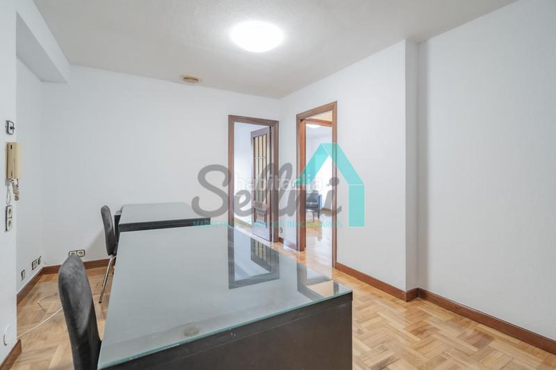 Foto 045a00af-925e-4286-b2b5-0d3f0037ee29. Alquiler oficina en Salesas - Foncalada - Campoamor Oviedo