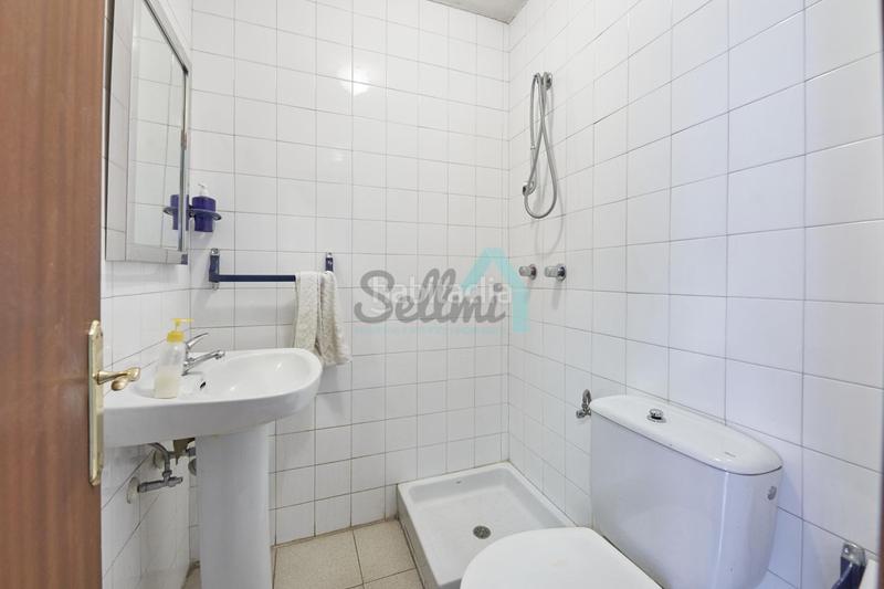 Foto 3fe935ac-a811-4ceb-9d0d-ea65fd155069. Local comercial en El Postigo Oviedo