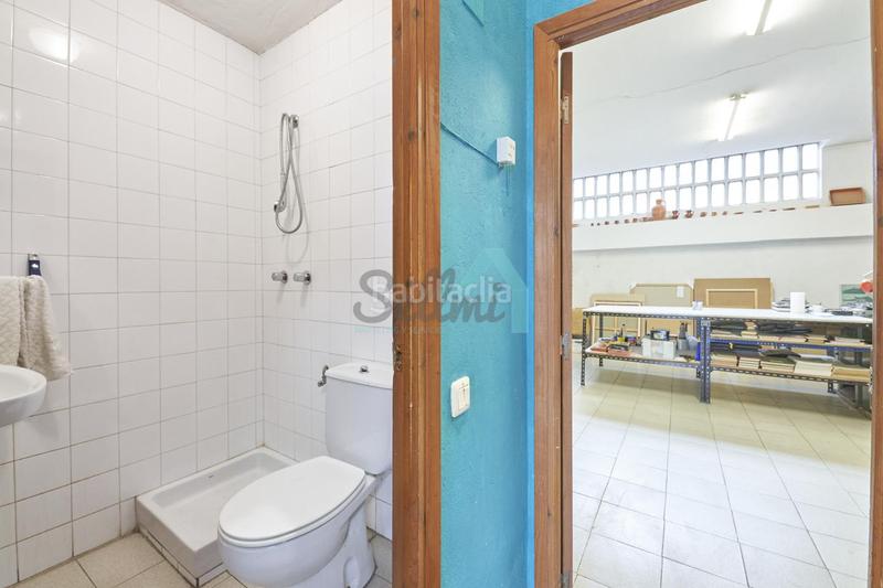 Foto 9156b515-de9b-4807-94e9-cf66b12a2f13. Local comercial en El Postigo Oviedo