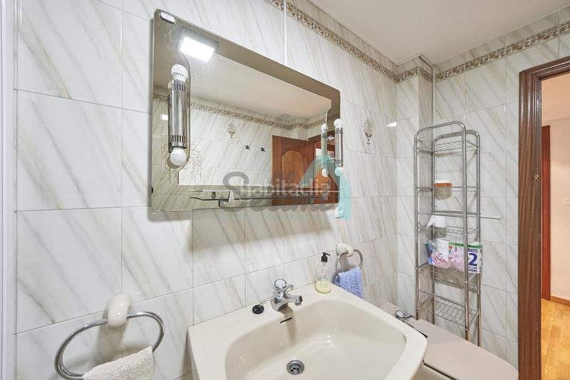 Foto 339a2875-67da-4598-a839-973e0d303939. Affitto appartamento con riscaldamento in Santo Domingo - El Campillín Oviedo