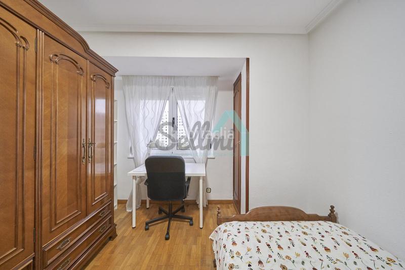 Foto bfda8c69-5be1-424e-86fa-71b62f926895. Affitto appartamento con riscaldamento in Santo Domingo - El Campillín Oviedo