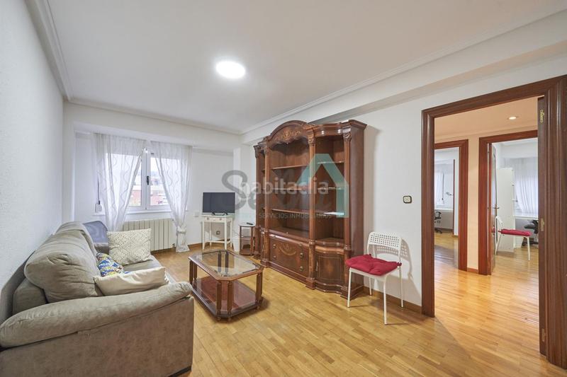 Foto f208a957-671c-4c2d-98f6-187cc7a09676. Affitto appartamento con riscaldamento in Santo Domingo - El Campillín Oviedo