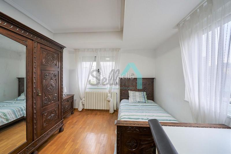Foto 7dfc7f82-19ad-478e-92a2-797827834e4f. Alquiler piso en Santo Domingo - El Campillín Oviedo