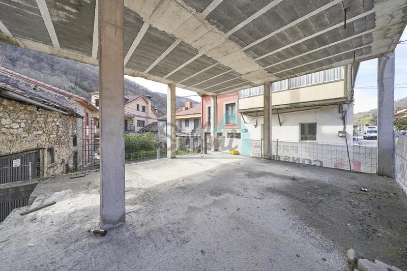 Foto 51572513-0986-4d27-9173-4f3373e920da. Edifici a Aller