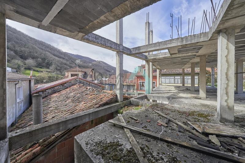 Foto 544caa5b-dfaf-4ad4-9db2-d33c50f5ba0a. Edifici a Aller