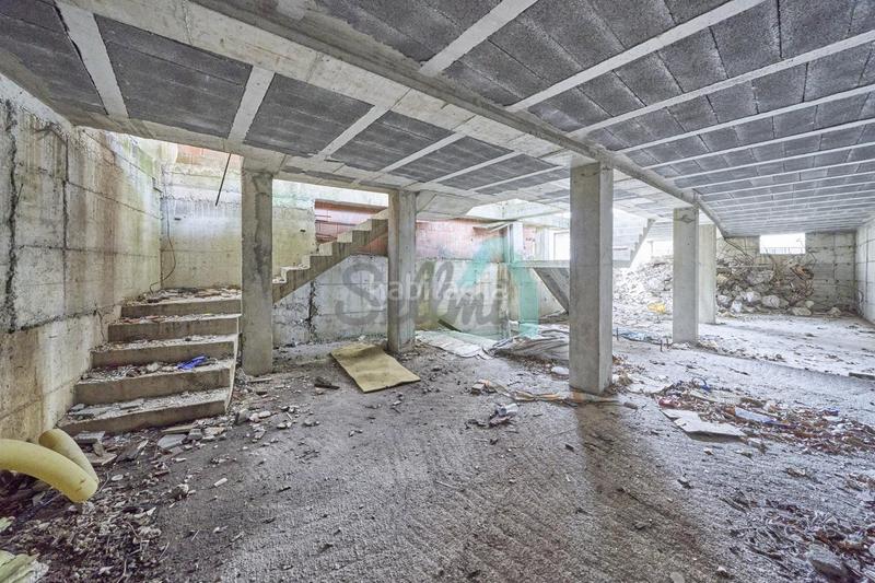 Foto a2fdbcf0-02fb-4b41-8a7d-37c972e1a7ec. Edifici a Aller