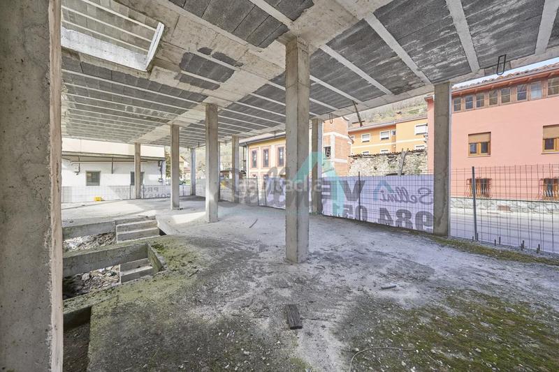 Foto deb363df-1de4-4aaa-99d0-4c792ae7ebc5. Edifici a Aller