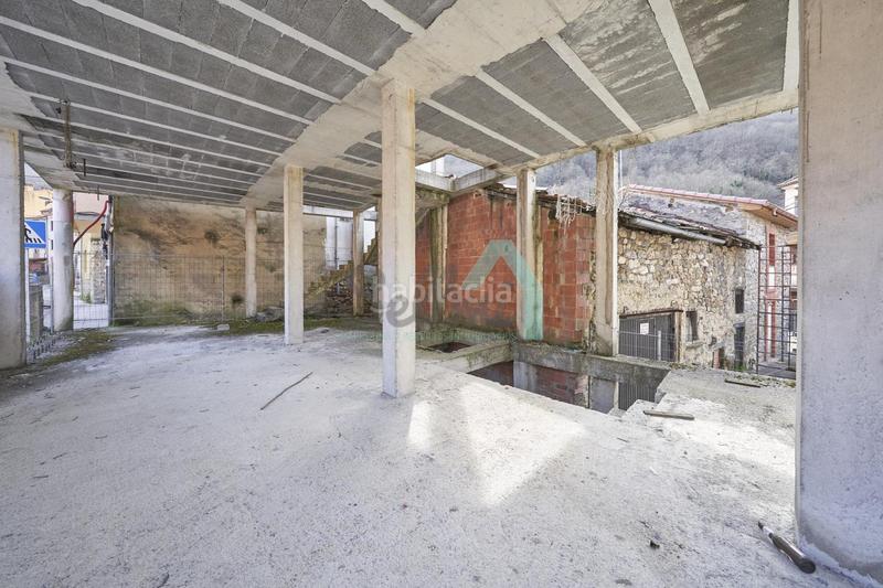 Foto fb825cc7-c1a9-4195-943d-591bf07a6023. Edifici a Aller