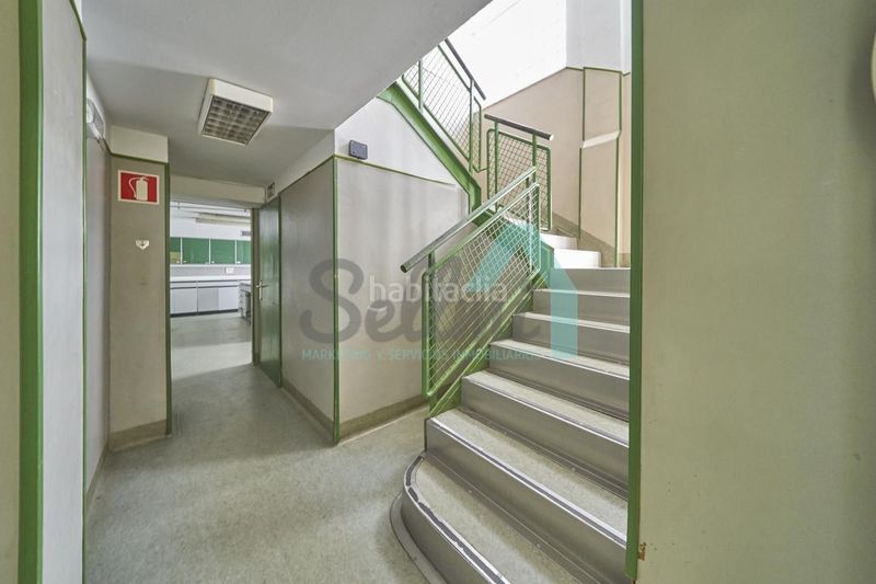 Foto 06b6ff3a-1189-4886-a2f7-e852e034d1fe. Local comercial a Ceares Gijón