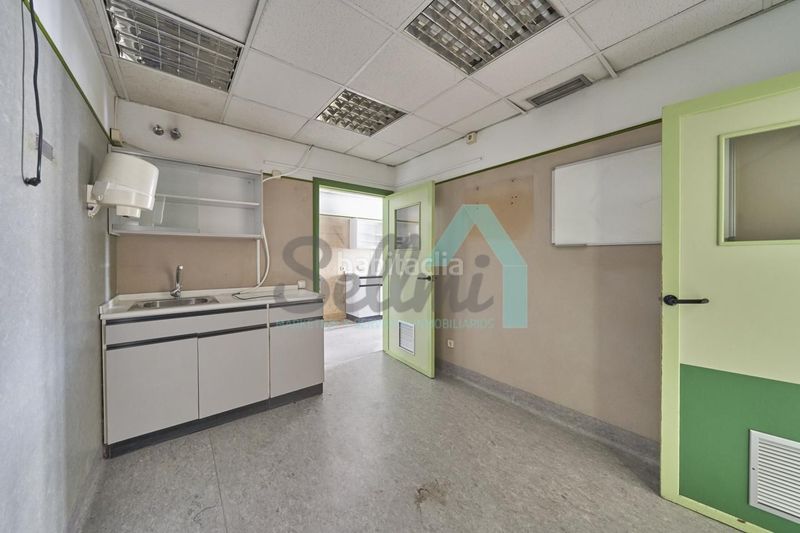 Foto 428e0064-eb8a-40ec-8348-d9a1c9232649. Local comercial a Ceares Gijón