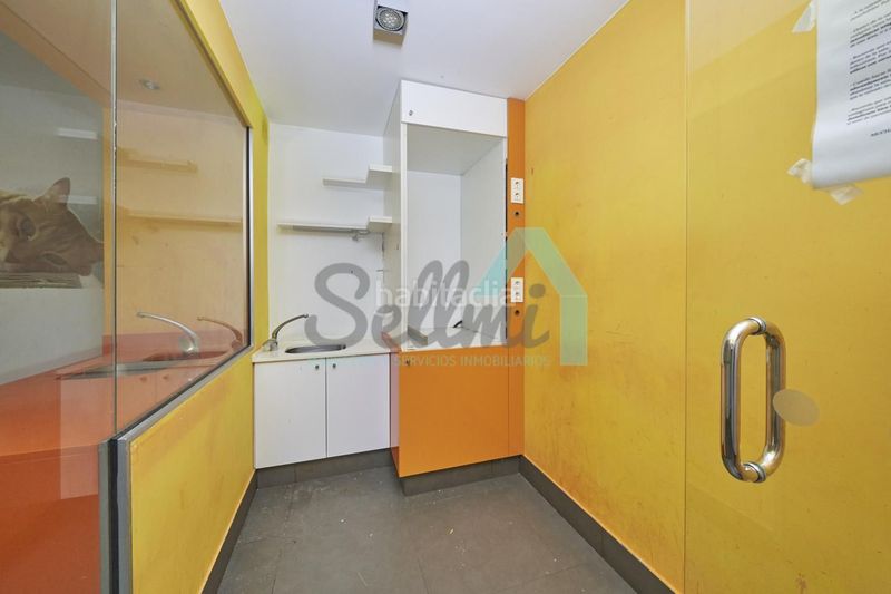 Foto ab9d3255-10a7-4227-bdc8-4398e57c6201. Local comercial a Ceares Gijón
