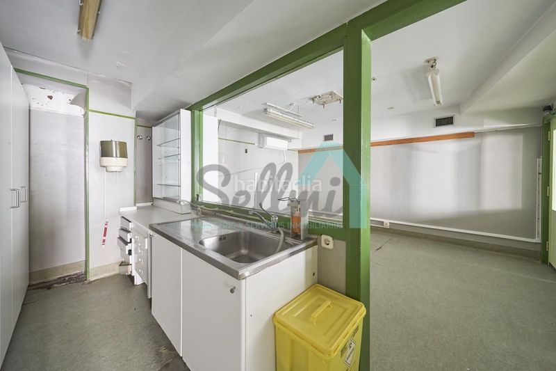 Foto e9377286-ca0f-4a72-bdd8-a18086b30756. Local comercial a Ceares Gijón