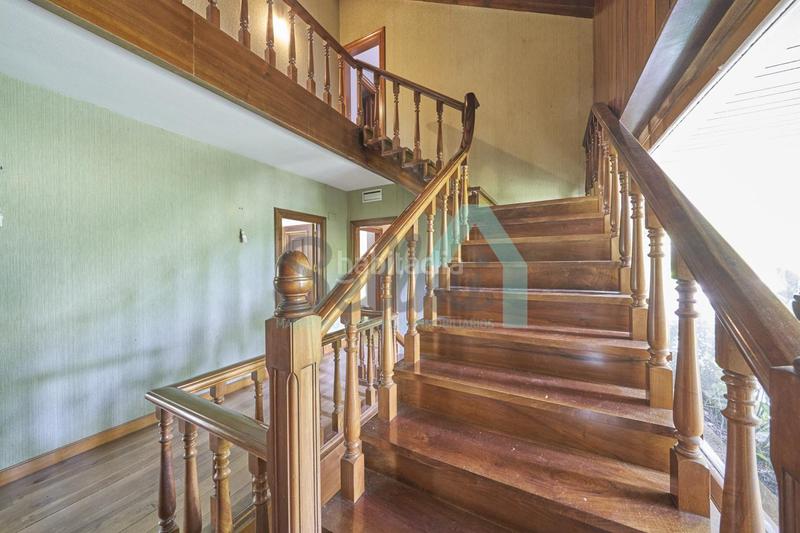 Foto 2bf7516c-5b05-4bee-a02b-58eb403f3835. Casa con parcheggio piscina in Cabueñes Gijón