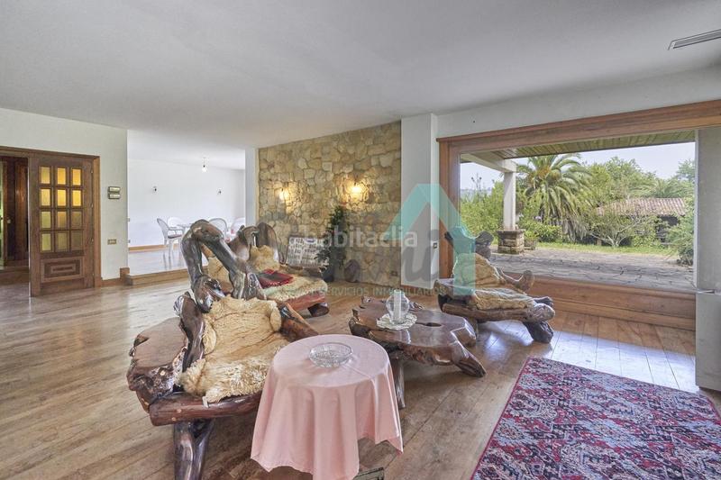 Foto 6f9cc680-7a74-4972-afdb-272c367e92d8. Casa con parcheggio piscina in Cabueñes Gijón