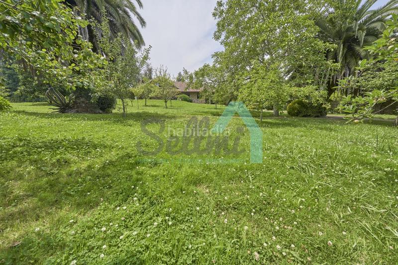 Foto f917b06f-e794-4bac-a95d-e10dafe7d9f5. Casa con parcheggio piscina in Cabueñes Gijón