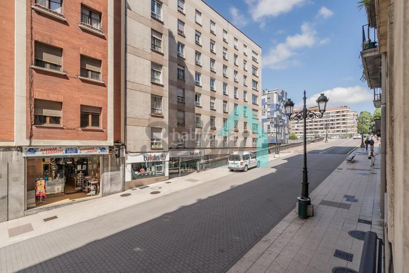 Foto 2f2f8e8d-c3a2-48a0-9cc7-6395390ed90b. Appartamento con riscaldamento parcheggio in Parque San Francisco - Uría Oviedo