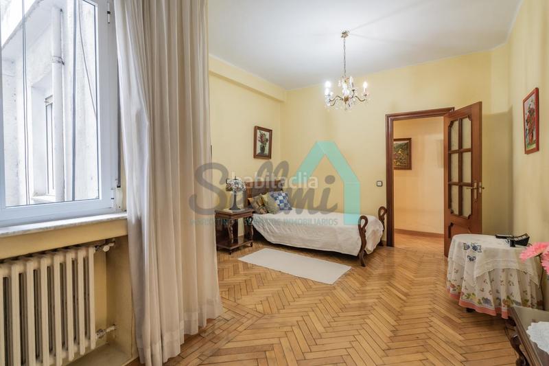 Foto e51f1055-06e1-4864-934b-5608c1066a52. Appartamento con riscaldamento parcheggio in Parque San Francisco - Uría Oviedo