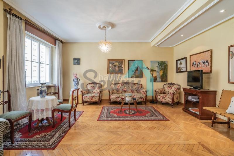 Foto 079670fe-8d07-4ee7-9eb0-b61a44493f45. Appartement avec chauffage parking dans Parque San Francisco - Uría Oviedo