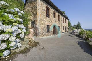 Casa  La-6. Casa en venta en pozobal, langreo (asturias, españa). 
 
preci