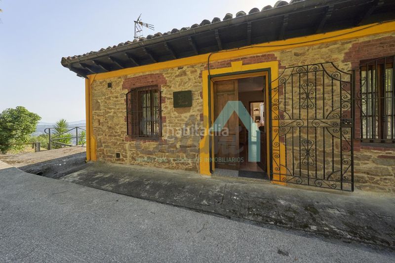 Foto c8b87160-1a8e-480d-85c1-ffcf69c2cd42. Casa a Sama Langreo