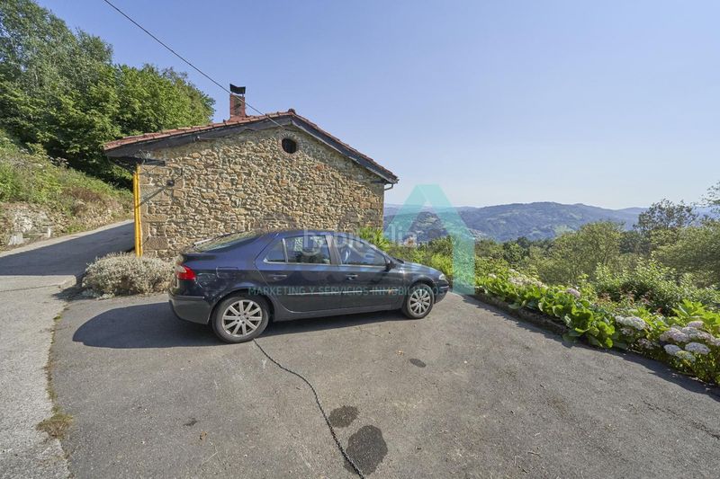 Foto e644dd8a-732c-4a61-bcd1-329a542879d4. Casa a Sama Langreo