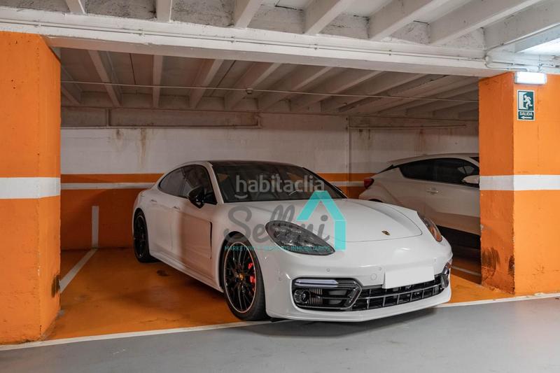 Foto 99f57a10-61f3-4dd8-bd12-1b0720cc36d2. Piso  en venta en Plaza de América, (asturias, españa).

precio venta: 650.000 €.
superficie construida: 187 m2.
5 habit en Oviedo