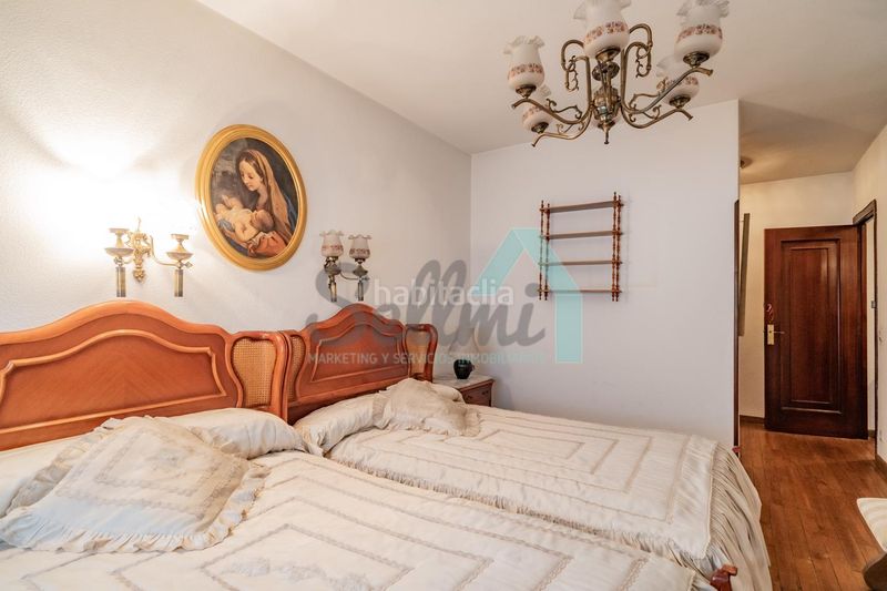 Foto 5ddc5a97-e4b2-4122-8dc6-3b333fe5c167. Flat with heating parking in Plaza de América Oviedo