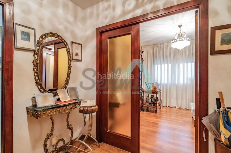 Foto c363edad-f75c-476a-a7ae-f2d69d45d770. Flat with heating parking in Plaza de América Oviedo