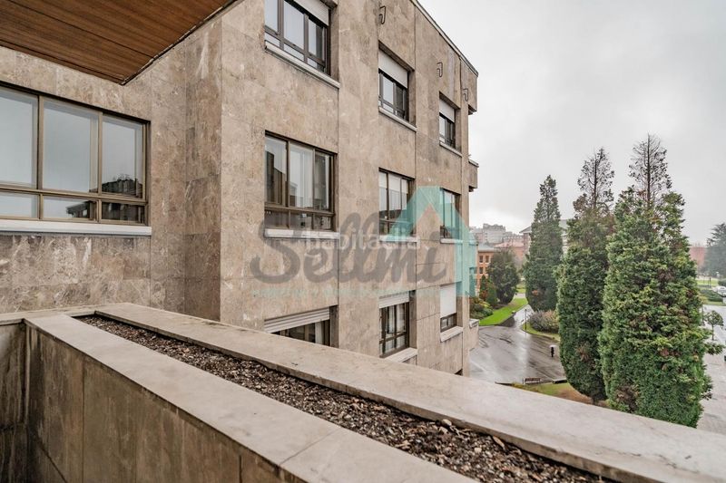 Foto efd8fd35-4d02-4c2a-a17d-fb501092e809. Flat with heating parking in Plaza de América Oviedo