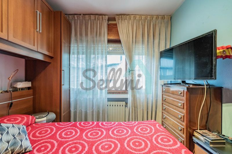Foto f82f54b8-f7a3-4d14-a553-9cdd0c3bbb05. Flat with heating parking in Plaza de América Oviedo