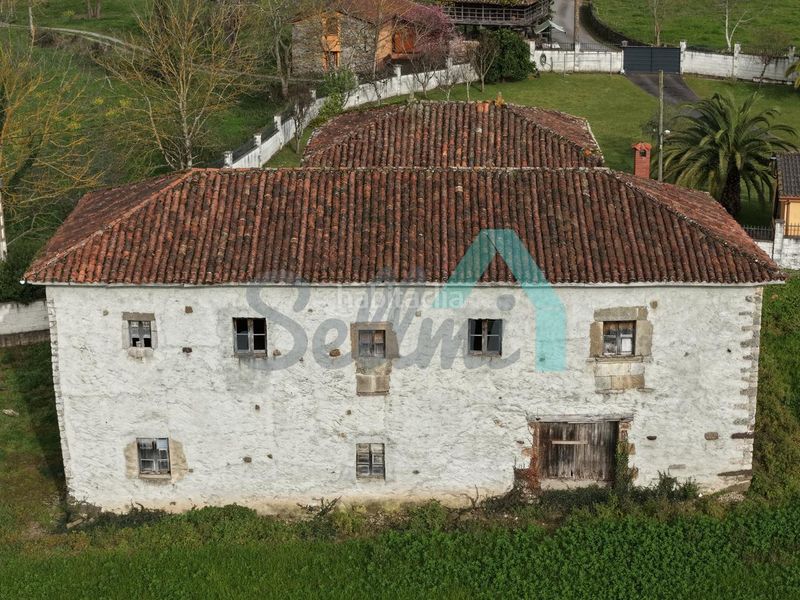 Foto 24e9287e-f44a-40d3-b86d-954b73c3070d. Casa en Salas