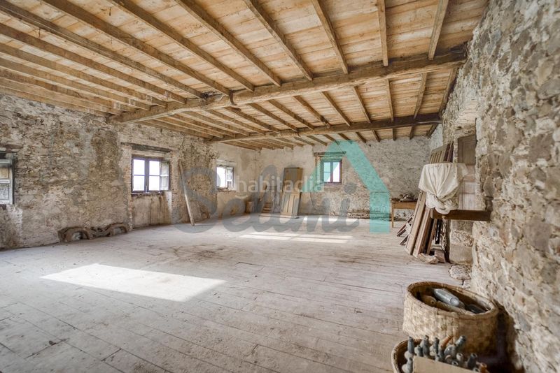 Foto 2b5c8efe-2b63-40b7-84f1-a6895ea56376. Casa en Salas