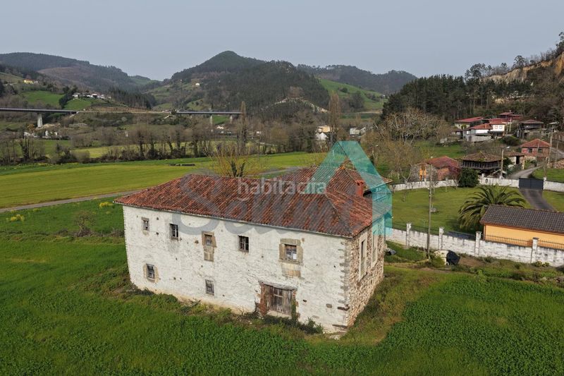 Foto 3007a9f0-1e7c-43c6-9e2f-131424990dc0. Casa en Salas