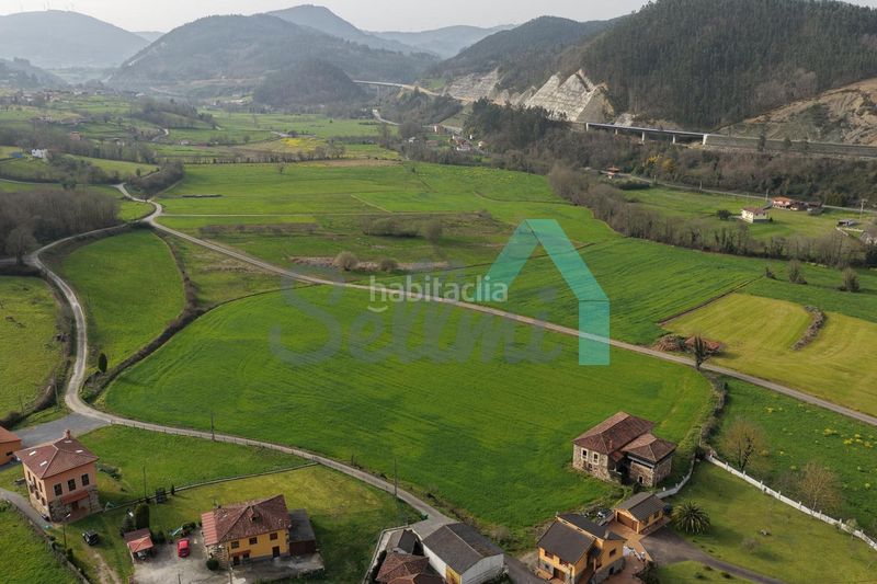 Foto 34244c59-aada-4b7f-9346-7fd876d45858. Casa en Salas