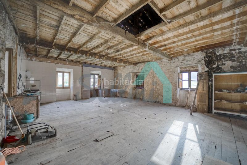 Foto 405180f5-7f73-46ae-b366-45900352dc44. Casa en Salas