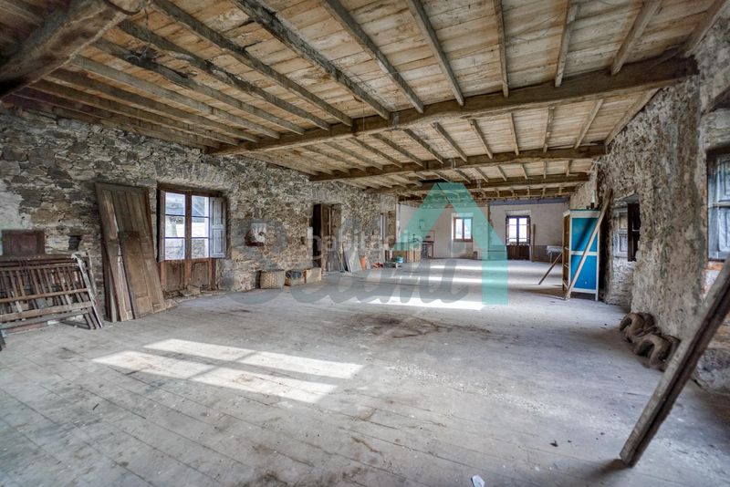 Foto 5d02b2e1-175b-4b74-9202-3288738e8099. Casa en Salas