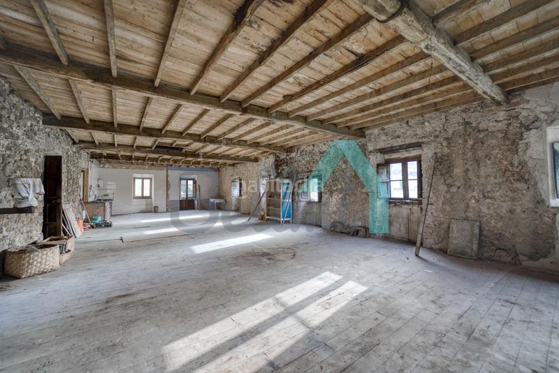 Foto 75eaff41-1318-40c2-9c2c-df1b82784c12. Casa en Salas