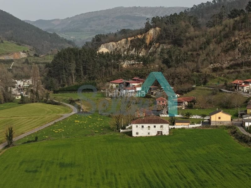 Foto a67d4533-0fb4-4235-b2e1-232654a782d8. Casa en Salas